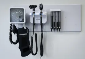 Group representing physicians in Manitoba renew calls to end sick notes